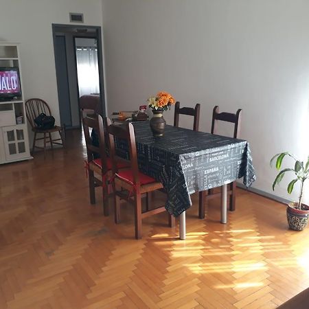 Apartamento Lautaro Apartment บัวโนสไอเรส ภายนอก รูปภาพ