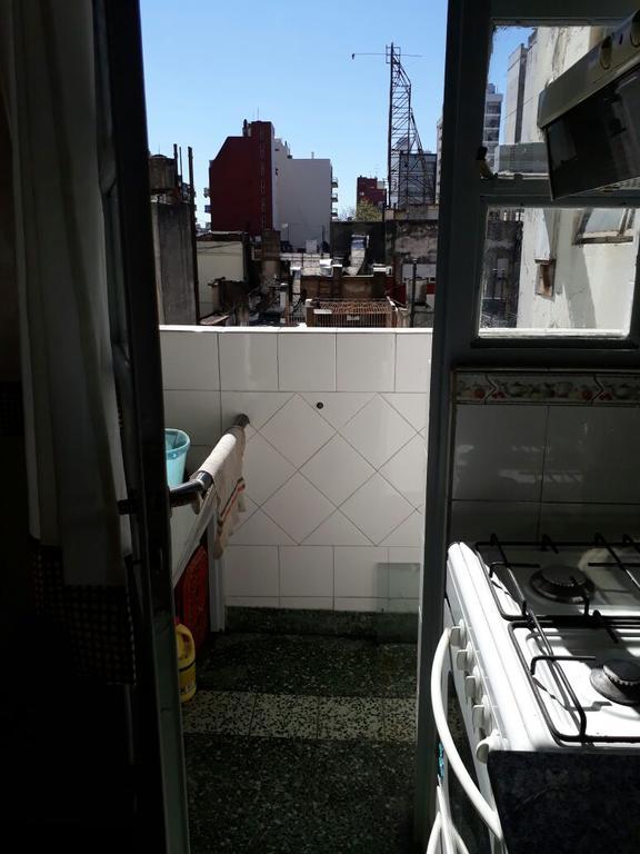 Apartamento Lautaro Apartment บัวโนสไอเรส ภายนอก รูปภาพ
