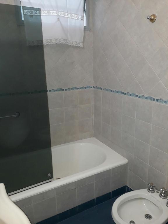 Apartamento Lautaro Apartment บัวโนสไอเรส ภายนอก รูปภาพ